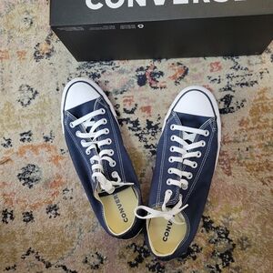 Navy Convers Allstar Low Sneakers